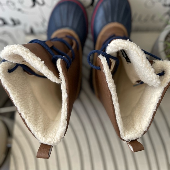 Winter Boots by Old Navy - Picture 5 of 5